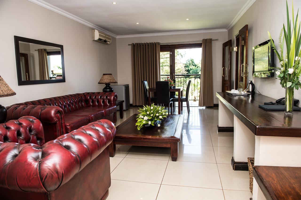 Royal Solwezi Hotel Exterior foto